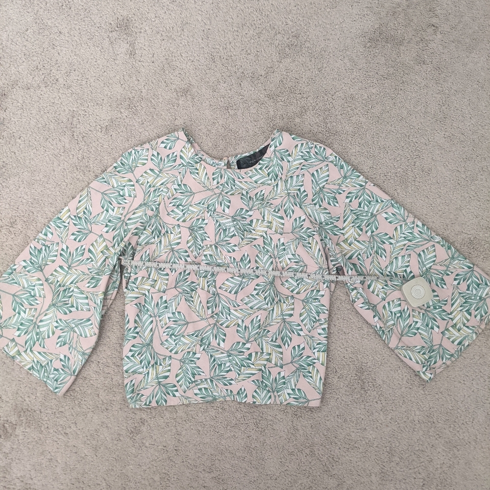 3/$30 CODEXMODE Nordstrom Pink Palm Leaf Blouse - Picture 4 of 7